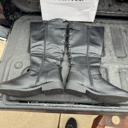 Wanted Lady Luck Knee High Riding Boots. Size 10M 