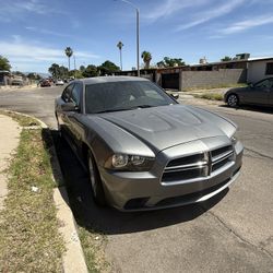 2012 Dodge Charger V6 