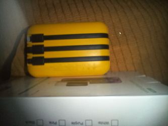 NEW YELLOW MINI POWER BANK TYPE C AND MICRO LIGHTNING USB WITH CHARGING CABLES