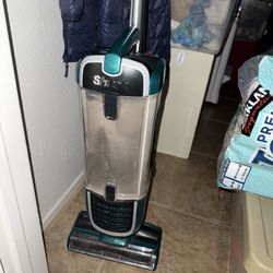 Shark Vacuum Cleaner