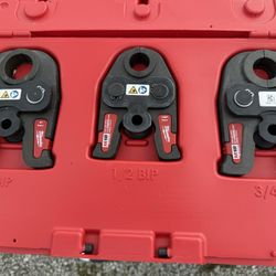 New Milwaukee Jaws For A Black Iron And Gas Line