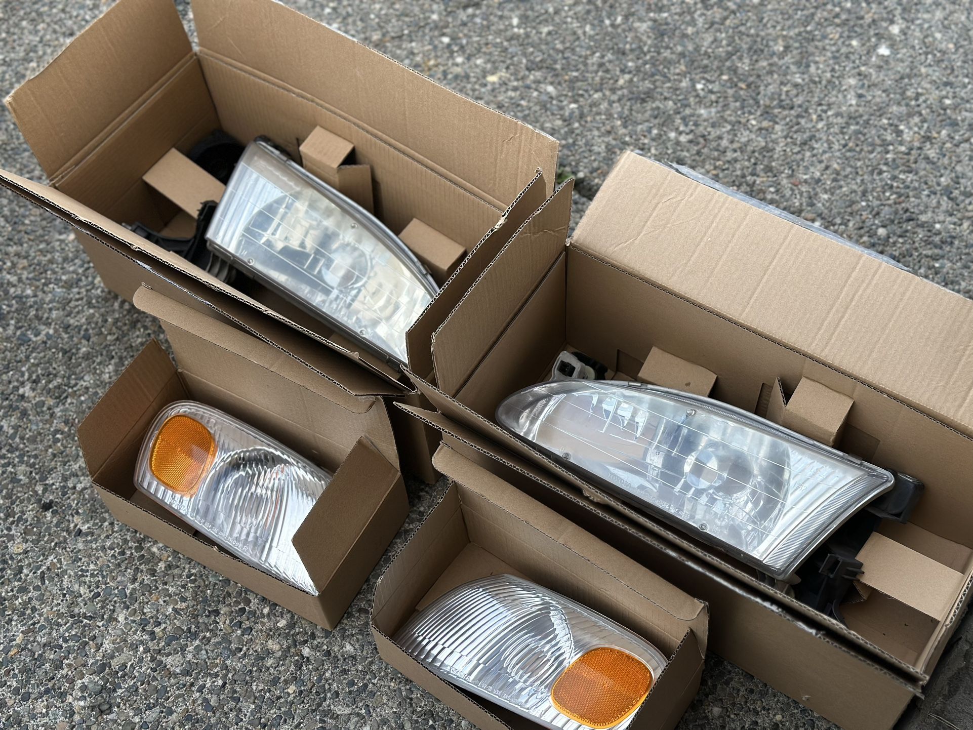 2000 Toyota Corolla Parts