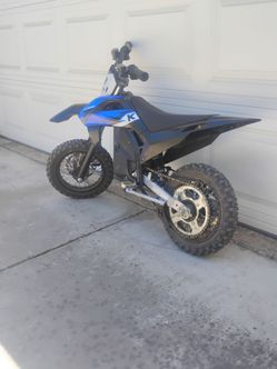 Small electric dirt bike
