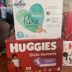 Huggies Little Movers Size 4 120 Diapers 