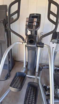 Elliptical excersize machine