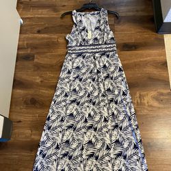 Brand New Woman’s Max Studio brand White Dress Up For Sale 