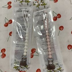 baby pacifier clips