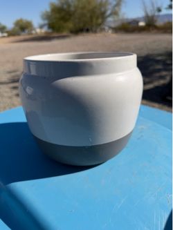 Plant pot