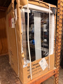 New beverage and wine cooler refrigerator