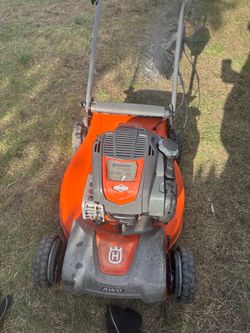 Husqvarna 4WD Self Propelled Lawn Mower