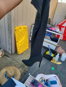 Size 6 Long Blk Glitter Boots