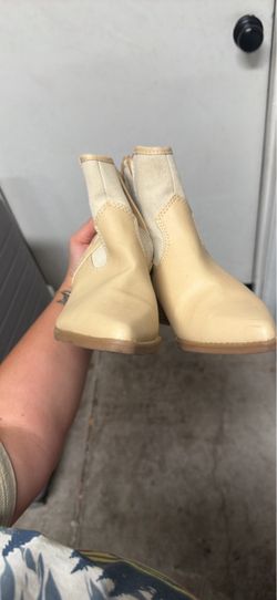 Women’s boots