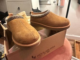 Kookaburra By Ugg  Slippers Woman’s Size 6