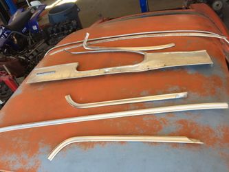 Camaro firebird trans am transam windshield window trim molding