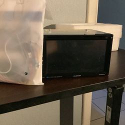 New Blaupunkt Double Din Multimedia Player