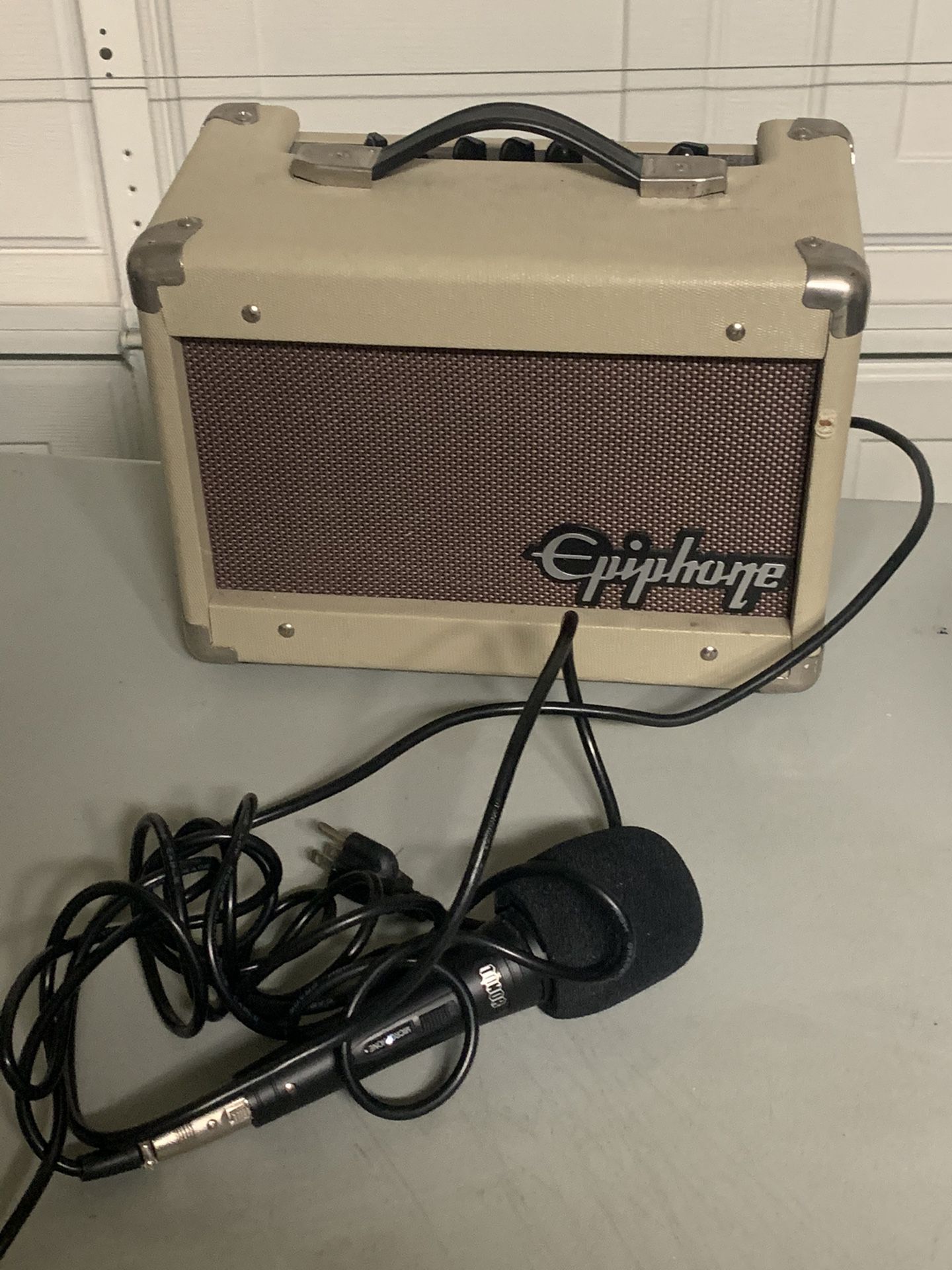 Epiphone guitar With Bag+ Speaker+Mic