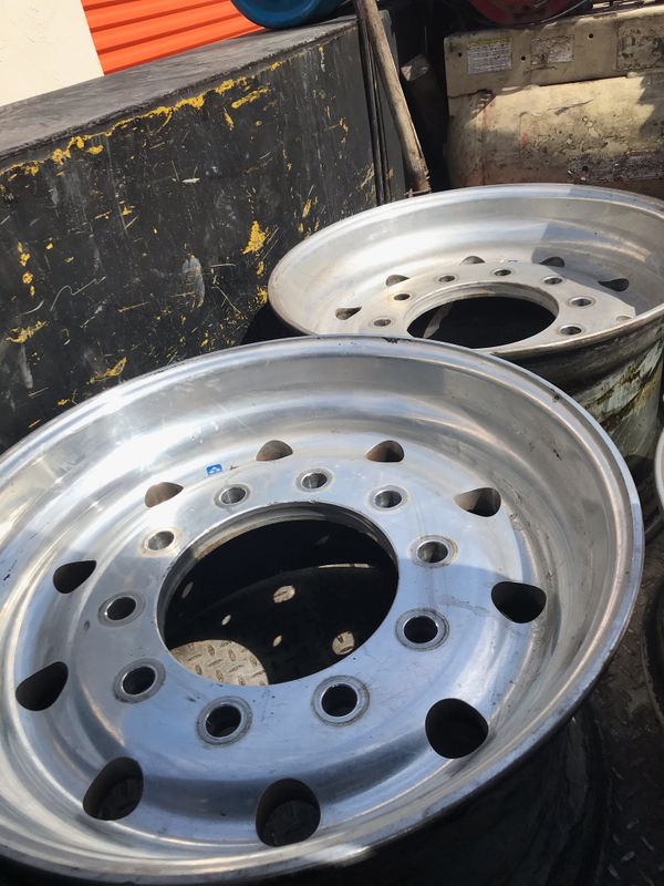 Dump truck 425 rims for Sale in Miami, FL OfferUp