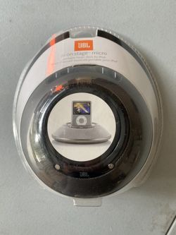 Portable music dock for iPod