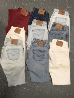 Women’s 501 Button up straight leg Levi’s 🇺🇸  $45 Each pair W27 x L32