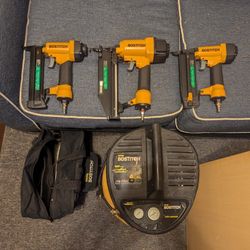 Bostitch Air Compressor 6 gallon, 150 Psi With Accessories 