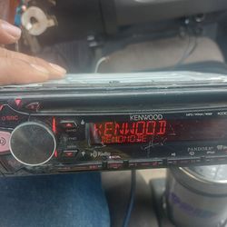 STEREO KENWOOD CD AUX USB CAMBIA DE DIFERENTES COLORES