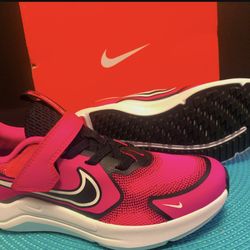 Girls Tenis Nike Size 1