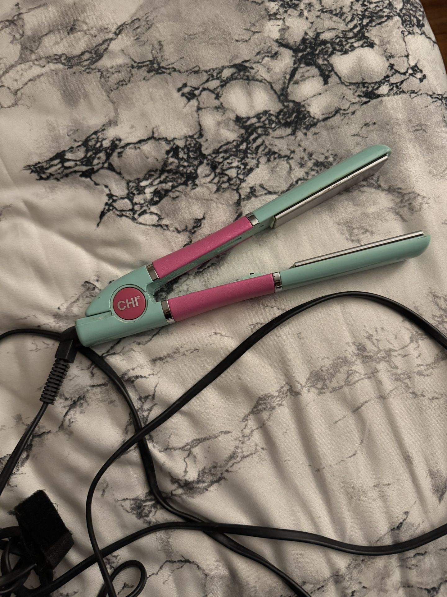 Chi Straightener