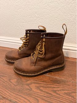 Dr Marten brown boots