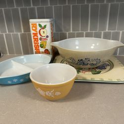 Pyrex Bowls Divided Dish Lenox Tray Rykrisp Cracker Tin