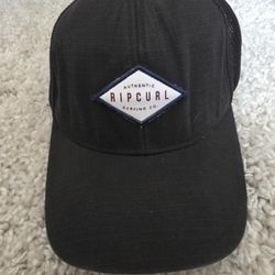 RIPCURL HAT. BLACK. ADJUSTABLE.