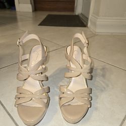 Jessica Simpson Beige Heels Size 7.5