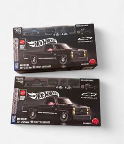 2x Hot Wheels Brick Shop '83 Chevy Silverado Building Set (x2)