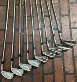 MacGregor VIP Tourney V-FOIL Forged 1025 CM Iron Set 3-9, 52/60 Degree Wedge RH