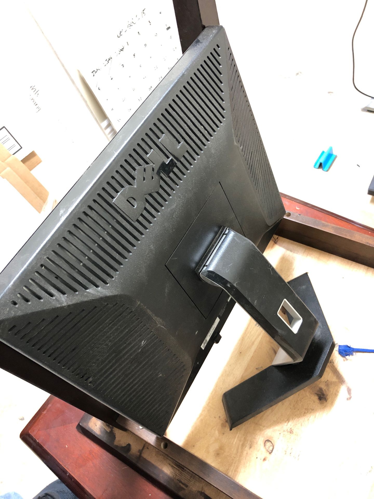 Dell monitor with stand