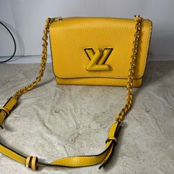 Unbranded Yellow Chain Shoulder Bag