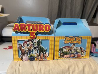 Customized Candy Party Boxes And Ballon Archs