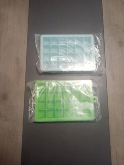 Ice cube tray Silicone with lid