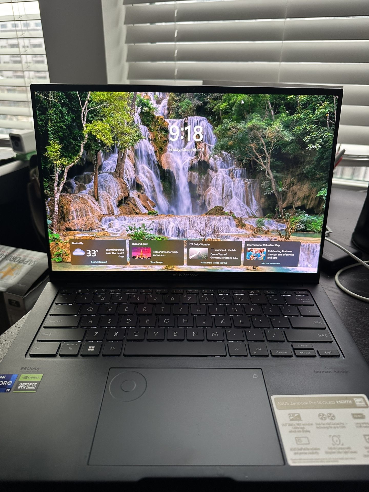 Gaming Laptop Asus Zenbook Pro 14 UX6404VI
