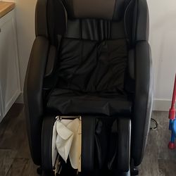 Free massage chair