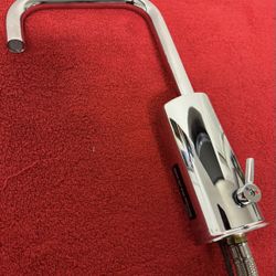 New Koehler Gooseneck Touch less Commercial Faucet Plumbing