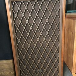 Vintage Radio Shack speakers