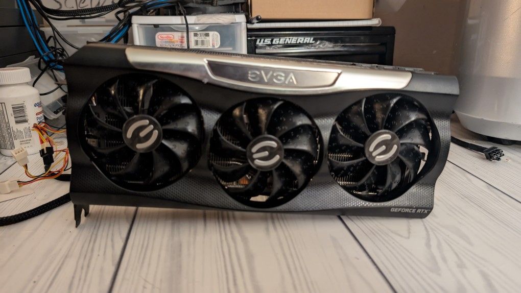 RTX 3080TI EVGA FTW3 ULTRA 12gb Vram.