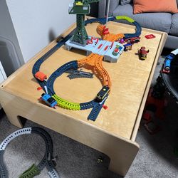 Wood train/lego table