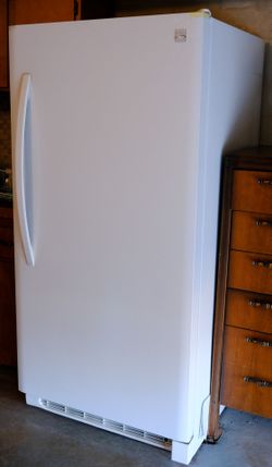 Kenmore Full-Size Upright Freezer – Clean & Working