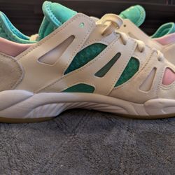 Men's Adidas Torsion 