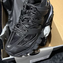 Balenciaga track Runners