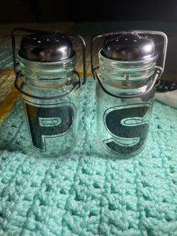 Vintage Wheaton salt and pepper shakers