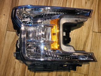 2018 2019 2020 FORD F150 RIGHT HEADLIGHT
