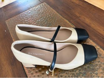 Brand new women girl shoes size 5.5