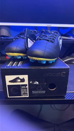 kids soccer cleats